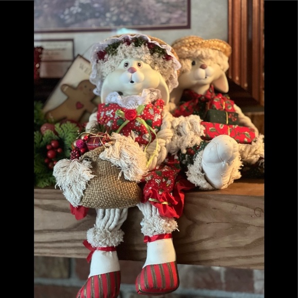 Rare Vintage Porcelain Christmas Sitting  Collectibles - Picture 1 of 7